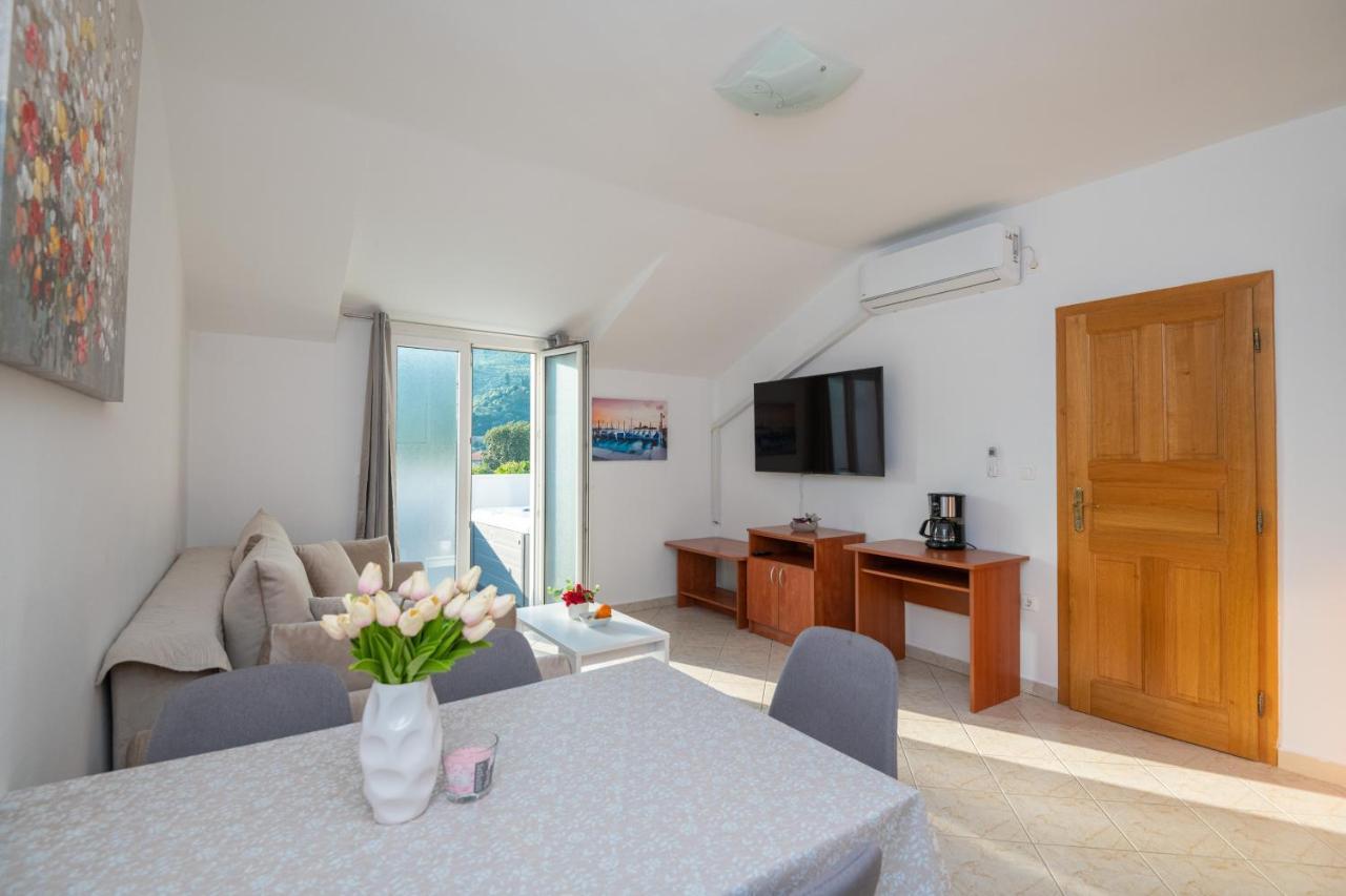 Apartments Dubelj Komolac Dış mekan fotoğraf