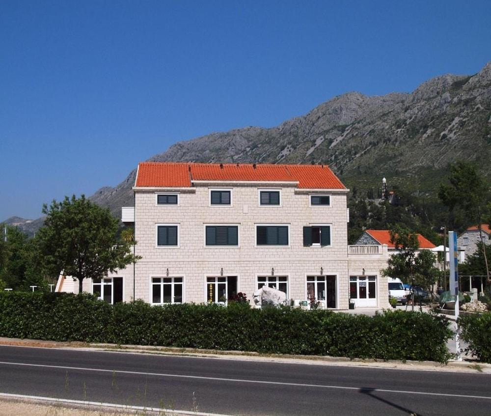Apartments Dubelj Komolac Dış mekan fotoğraf